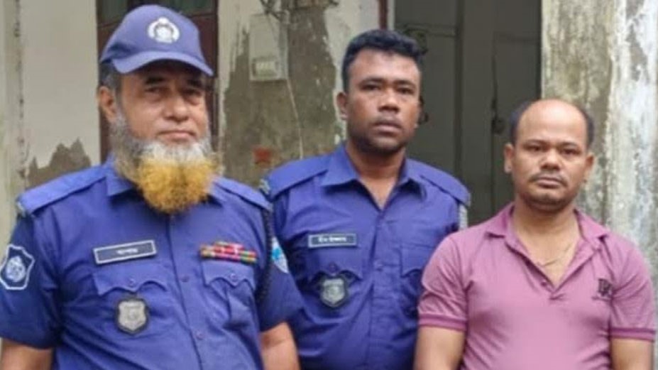 লক্ষ্মীপুরে জোড়া খুনের আসামি কদু আলমগীর গ্রেপ্তার